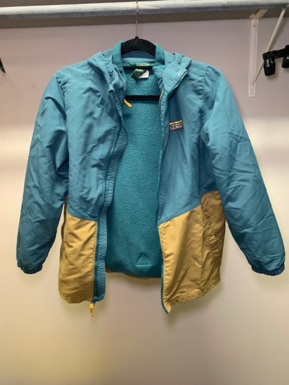 L.L.Bean Green & Mustard Color‑Block Jacket – Warm Fleece‑Lined Outdoor Layer